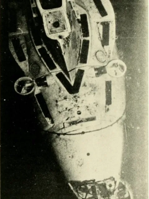 a top down view of a submarine on the seafloor